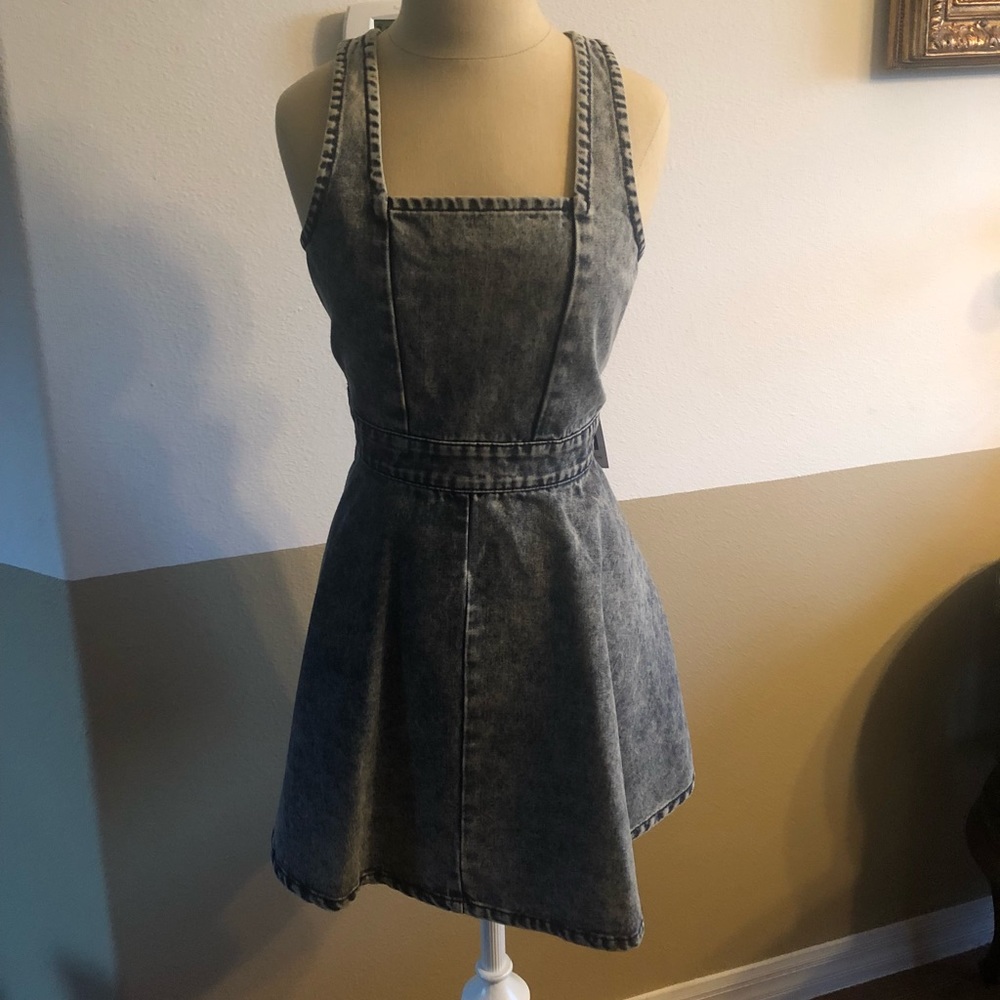 BEAUTIFUL Full Denim Skater Dress Size S MinkPink